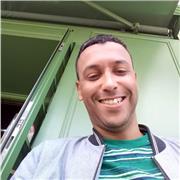 Professeur d'histoire titulaire de master en histoire moderne, avec une expérience de 7 ans d'enseignement et des cours particuliers (2 ans enseignant d'école - 5 ans enseignant au lycée.) donne/offre des cours particuliers à tous les niveaux dans les mat